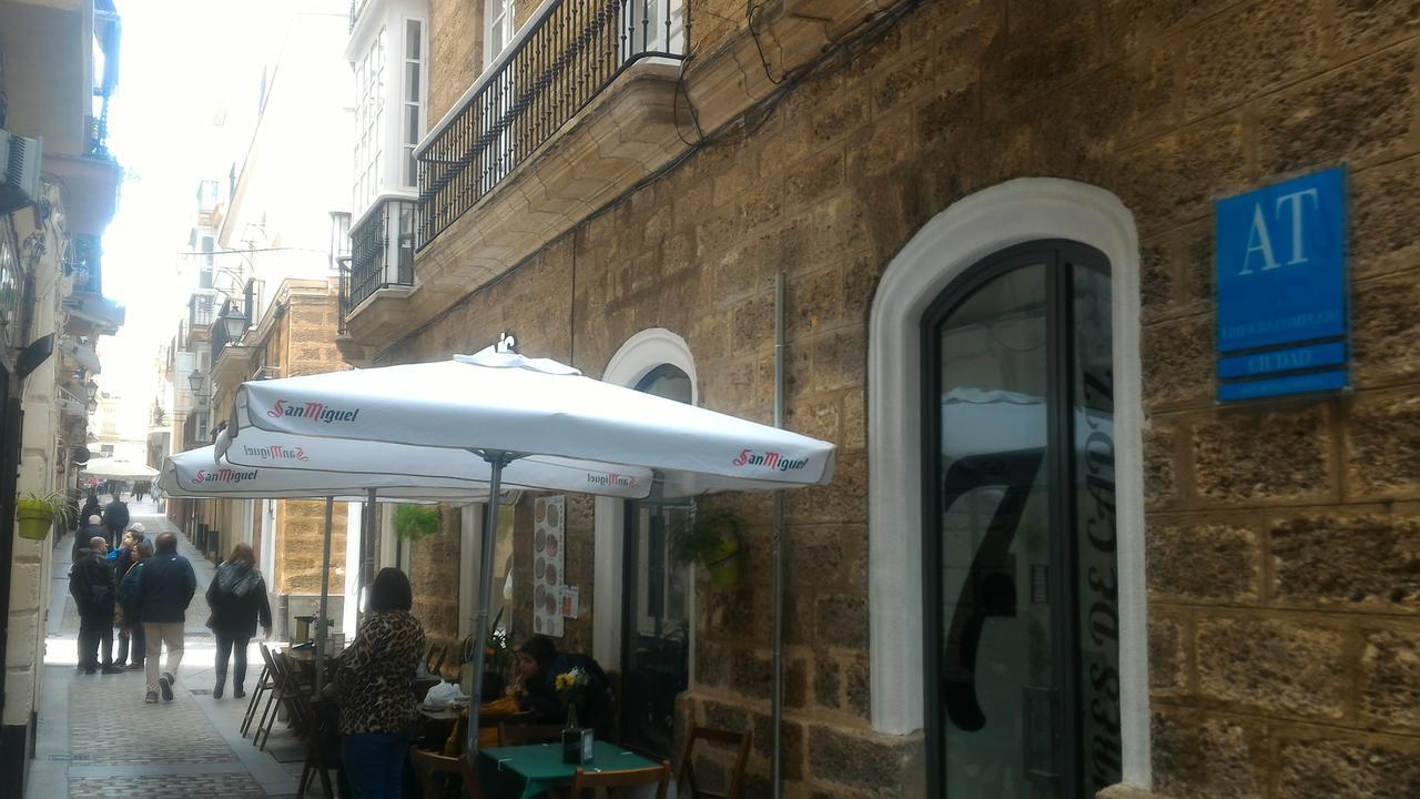 Apartamentos Gadir Centro كاديز المظهر الخارجي الصورة